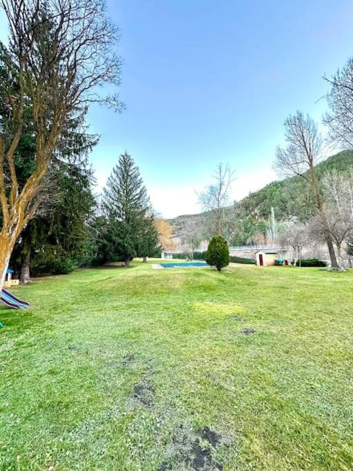 Acogedor Alojamiento En Martinet, Cerdanya, Puigcerda エクステリア 写真