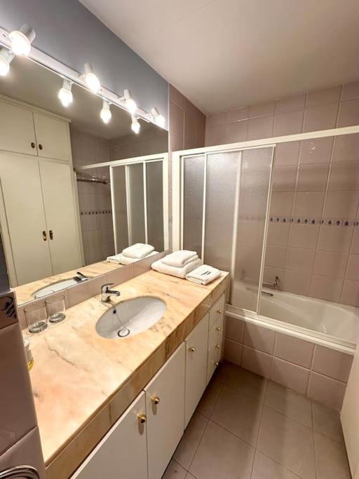 Acogedor Alojamiento En Martinet, Cerdanya, Puigcerda エクステリア 写真